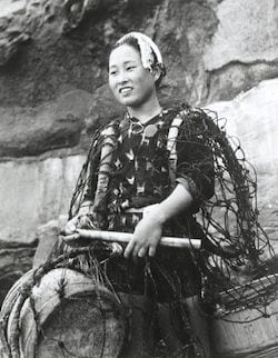 ama girl japanes pearl diver picture